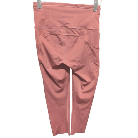 LULULEMON ATHLETICA Fast & Free Crop II 19" (Non-Reflective) Size 2 - Picture 5 of 5